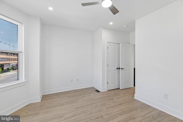 2834 W GLENWOOD, Philadelphia, PA 19121