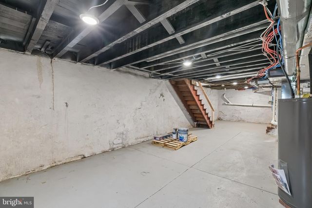 2834 W GLENWOOD, Philadelphia, PA 19121