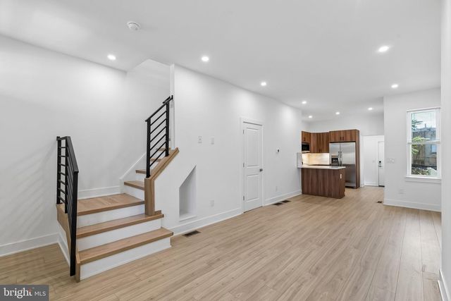 2834 W GLENWOOD, Philadelphia, PA 19121