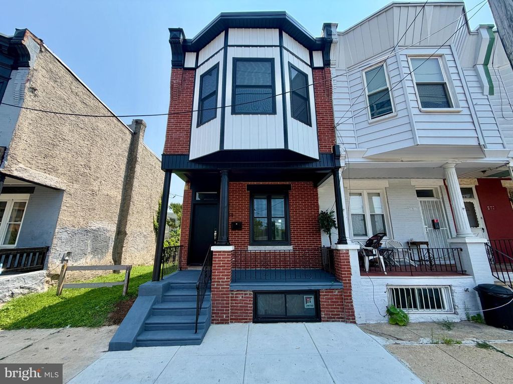 2834 W GLENWOOD, Philadelphia, PA 19121