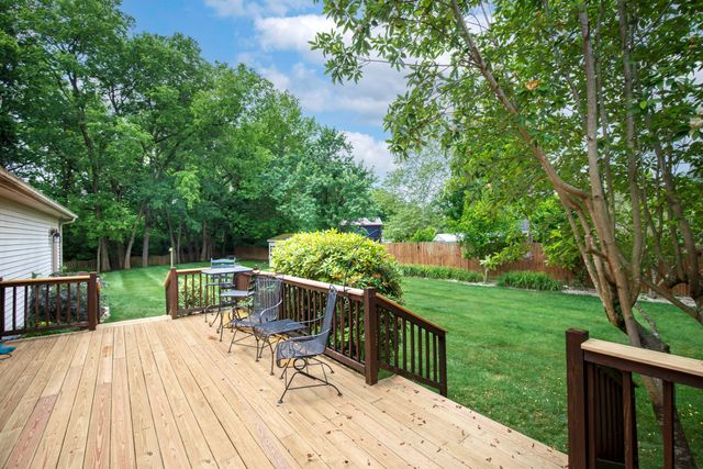 453 Gleneagles Way, Versailles, KY 40383