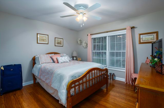 453 Gleneagles Way, Versailles, KY 40383