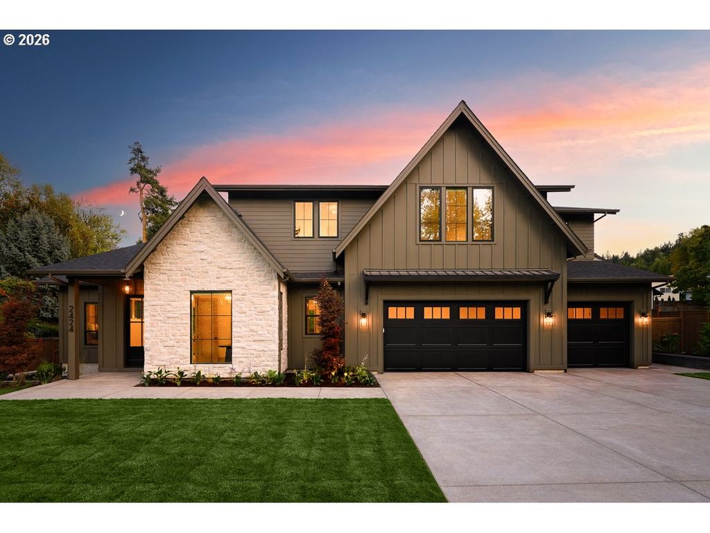 2424 GLENMORRIE Dr, Lake Oswego, OR 97034