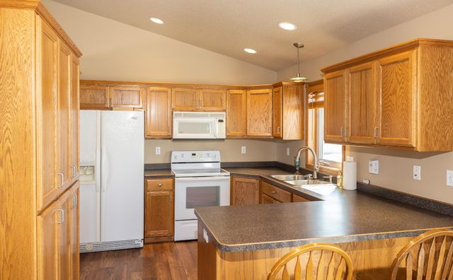 1101 4th Avenue NE, Dilworth, MN 56529