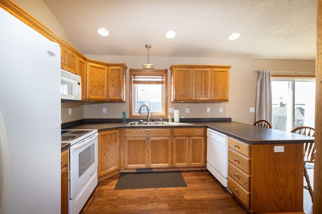 1101 4th Avenue NE, Dilworth, MN 56529