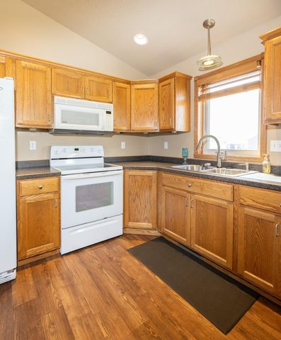 1101 4th Avenue NE, Dilworth, MN 56529