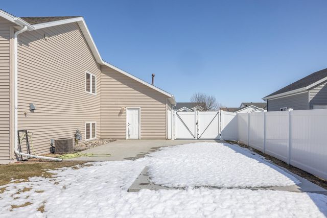 1101 4th Avenue NE, Dilworth, MN 56529
