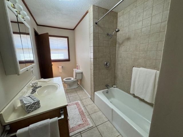 1125 Fremont Avenue, Kansas City, MO 64126