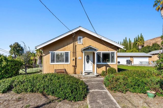 1995 Old Calaveras Road, Milpitas, CA 95035