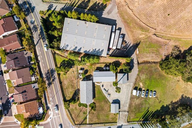 1995 Old Calaveras Road, Milpitas, CA 95035