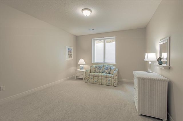812 W 132nd Terrace, Kansas City, MO 64145
