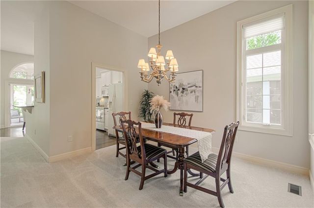 812 W 132nd Terrace, Kansas City, MO 64145