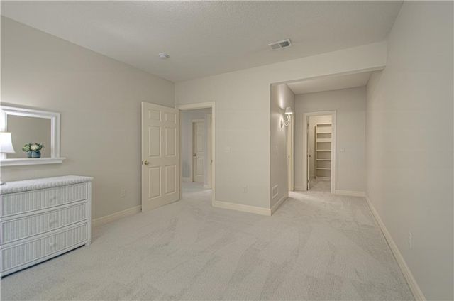 812 W 132nd Terrace, Kansas City, MO 64145