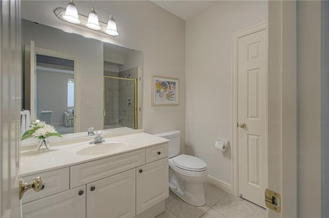 812 W 132nd Terrace, Kansas City, MO 64145