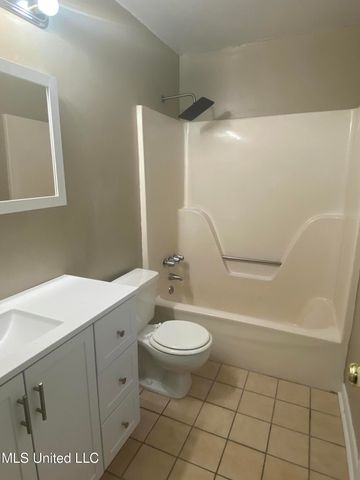 5405 Woodridge Drive, Gautier, MS 39553