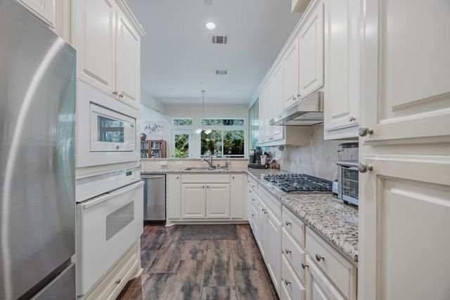 14572 Berklee Drive, Addison, TX 75001