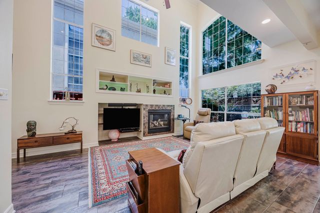 14572 Berklee Drive, Addison, TX 75001