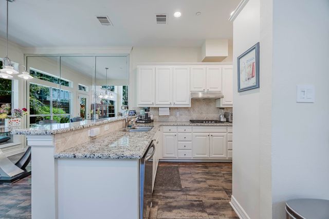 14572 Berklee Drive, Addison, TX 75001