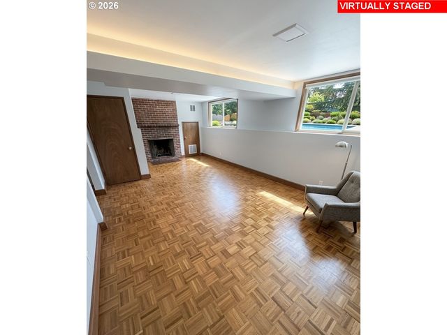 5535 Sw 53RD Ave, Portland, OR 97221