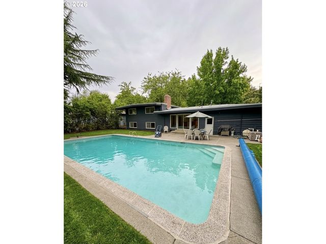 5535 Sw 53RD Ave, Portland, OR 97221