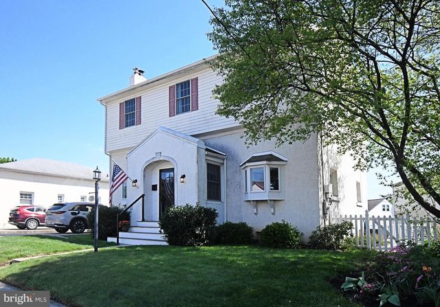 528 BERKLEY AVE, Jenkintown, PA 19046