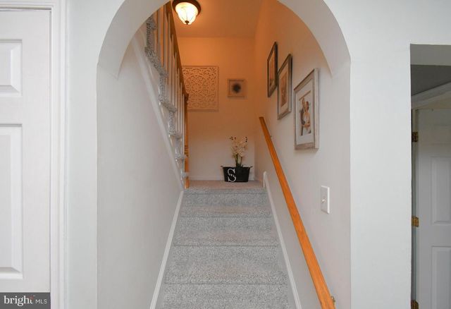 528 BERKLEY AVE, Jenkintown, PA 19046
