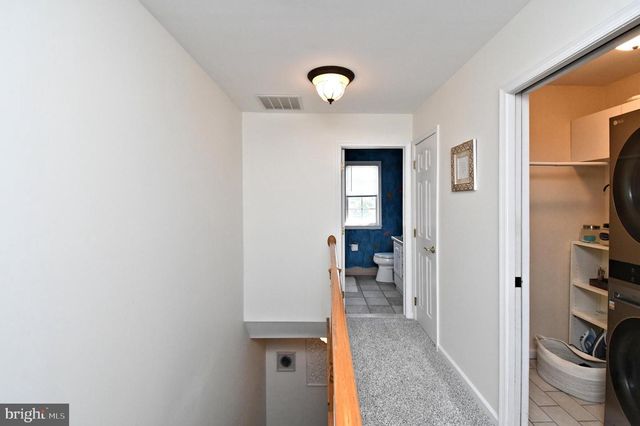 528 BERKLEY AVE, Jenkintown, PA 19046