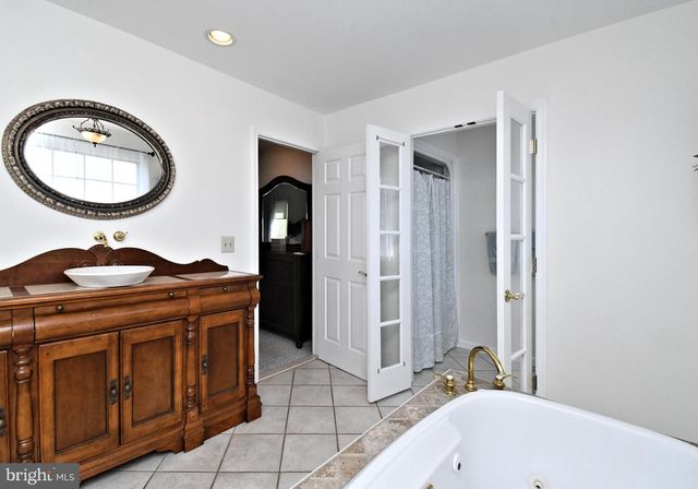 528 BERKLEY AVE, Jenkintown, PA 19046