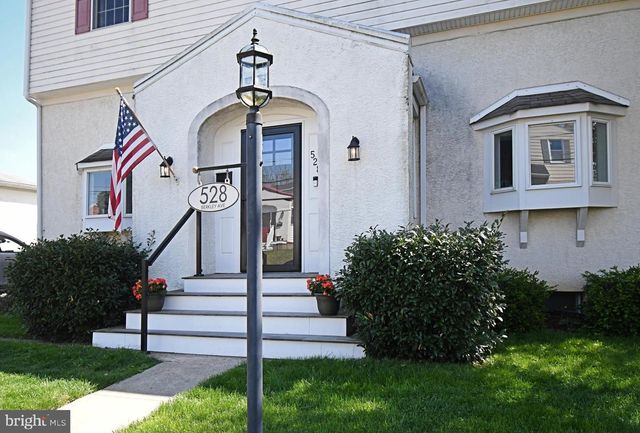 528 BERKLEY AVE, Jenkintown, PA 19046