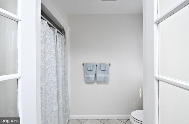 528 BERKLEY AVE, Jenkintown, PA 19046