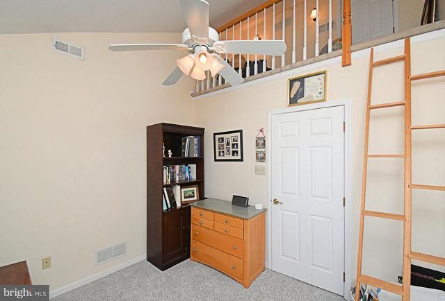 528 BERKLEY AVE, Jenkintown, PA 19046