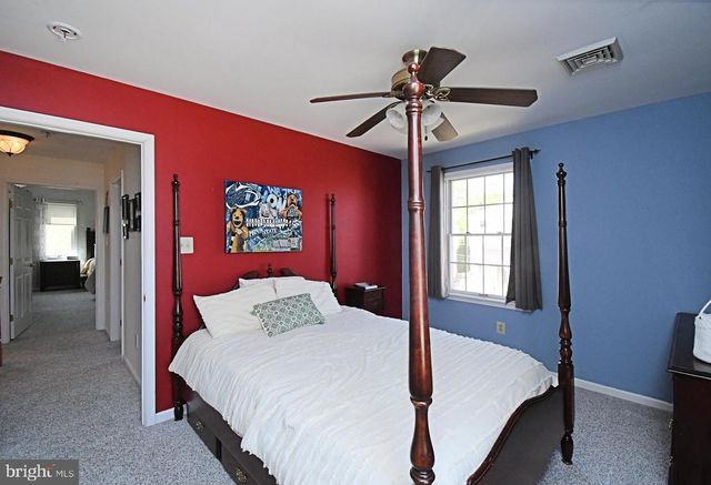 528 BERKLEY AVE, Jenkintown, PA 19046
