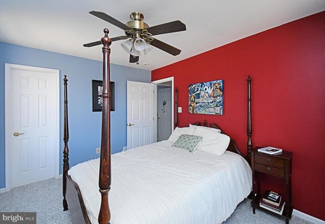 528 BERKLEY AVE, Jenkintown, PA 19046