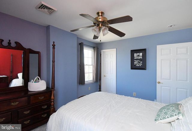 528 BERKLEY AVE, Jenkintown, PA 19046