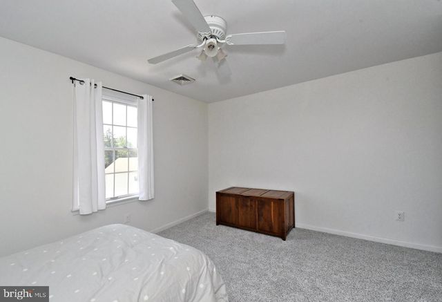 528 BERKLEY AVE, Jenkintown, PA 19046