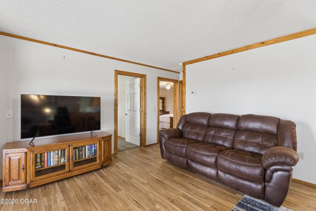 15915 S 1425 Road, Stockton, MO 65785