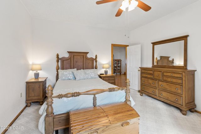 15915 S 1425 Road, Stockton, MO 65785