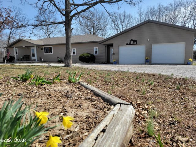 15915 S 1425 Road, Stockton, MO 65785
