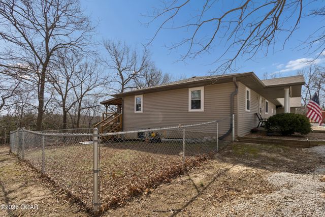 15915 S 1425 Road, Stockton, MO 65785