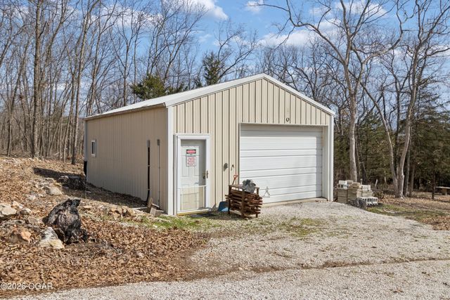 15915 S 1425 Road, Stockton, MO 65785