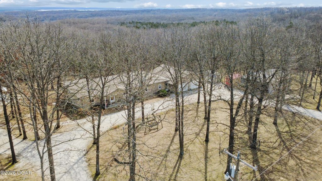 15915 S 1425 Road, Stockton, MO 65785