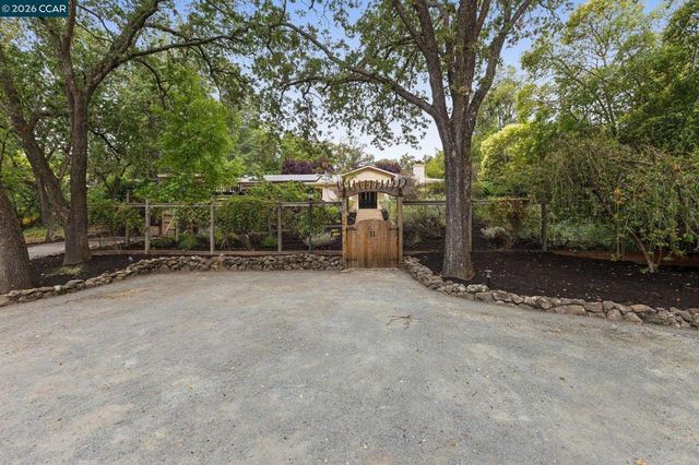 275 Shady Glen Road, Walnut Creek, CA 94596