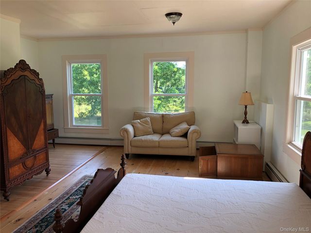 181 Huguenot Street, New Paltz, NY 12561