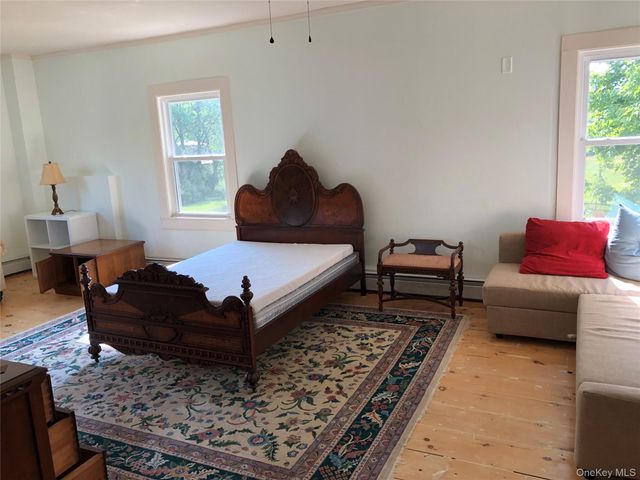 181 Huguenot Street, New Paltz, NY 12561