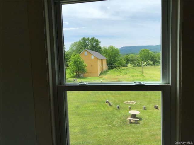 181 Huguenot Street, New Paltz, NY 12561