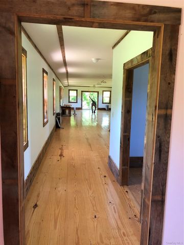 181 Huguenot Street, New Paltz, NY 12561