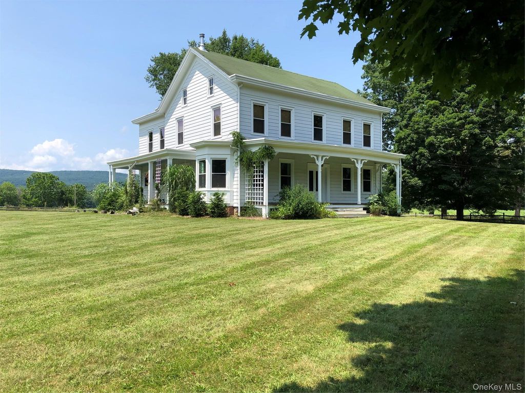 181 Huguenot Street, New Paltz, NY 12561