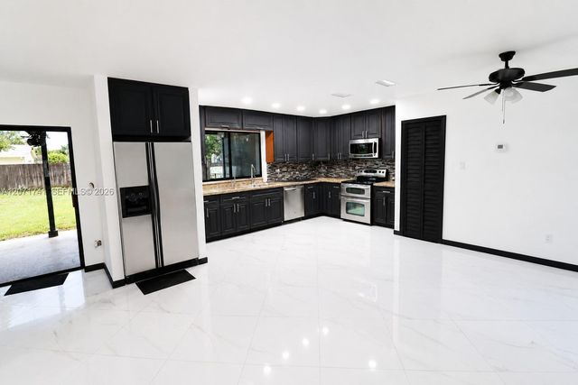 504 NW 23rd Street, Homestead, FL 33030