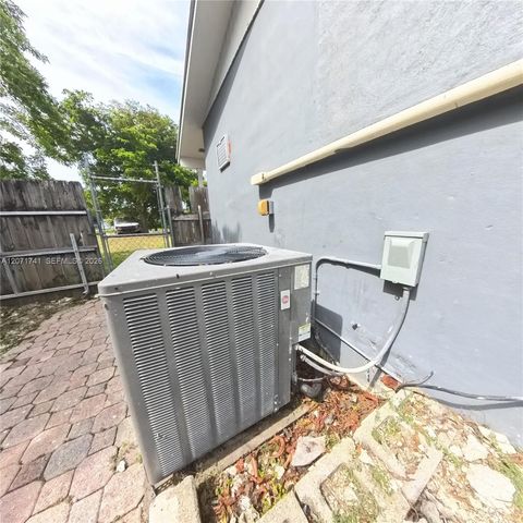 504 NW 23rd Street, Homestead, FL 33030