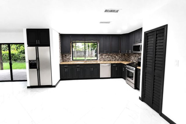 504 NW 23rd Street, Homestead, FL 33030